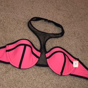 NWT Pink Beach riot bikini top